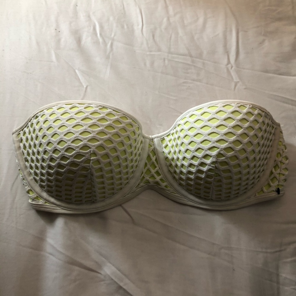 Victoria's Secret bikini top Brand new